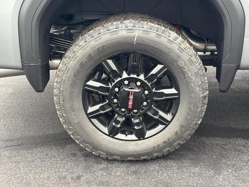 2026 GMC Sierra 2500 AT4