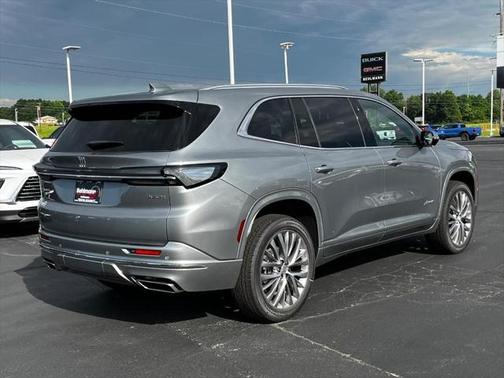 2025 Buick Enclave Avenir FWD