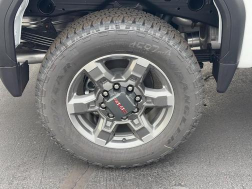 2026 GMC Sierra 2500 SLE