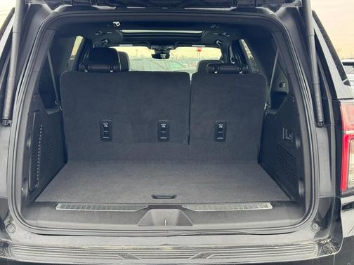 2024 Chevrolet Suburban 4WD High Country