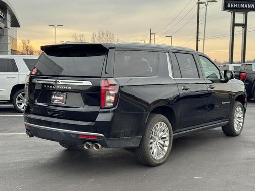 2024 Chevrolet Suburban 4WD High Country