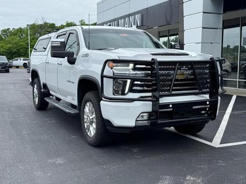 Summit White 2022 Chevrolet Silverado 2500 High Country