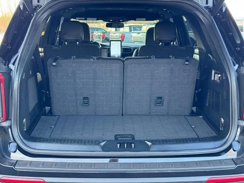 Agate Black Metallic 2023 Ford Explorer ST