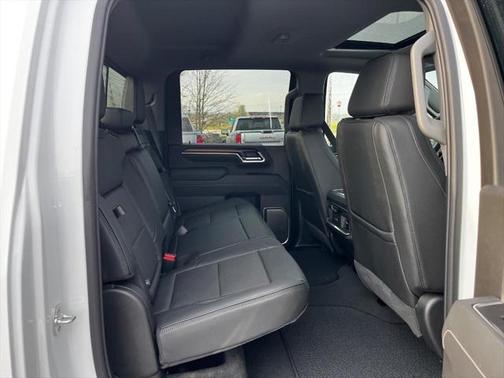 2025 GMC Sierra 3500 Denali