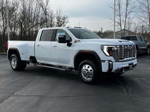 2025 GMC Sierra 3500 Denali