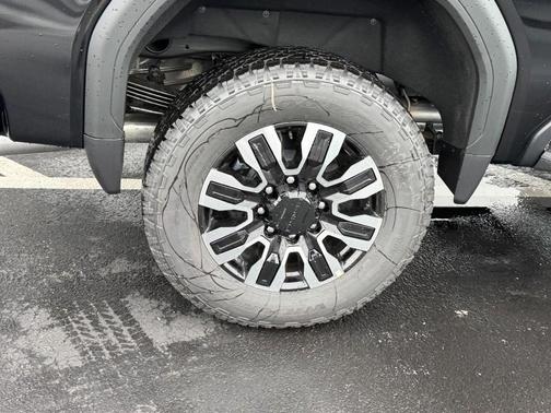 Onyx Black 2026 GMC Sierra 2500 Denali Ultimate