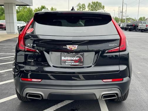 Stellar Black Metallic 2023 Cadillac XT4 Premium Luxury