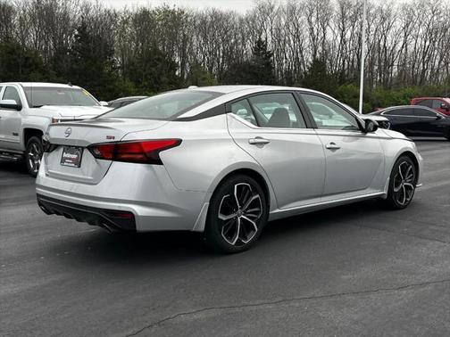 2024 Nissan Altima SR FWD