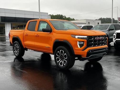2025 GMC Canyon Base