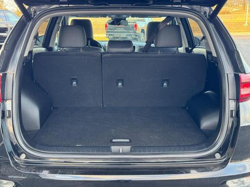 2022 Kia Sportage EX