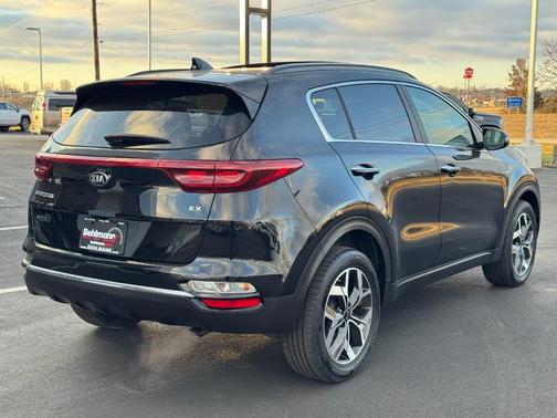 2022 Kia Sportage EX