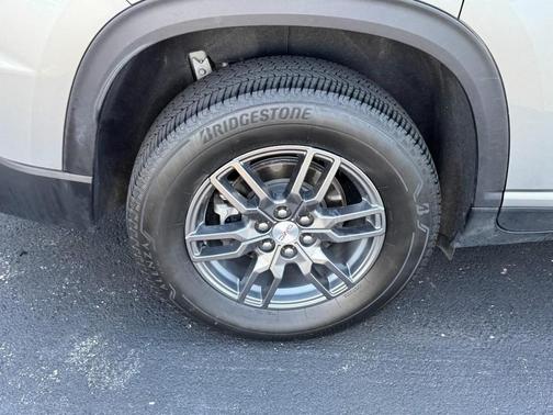GREY 2025 GMC Acadia FWD Elevation