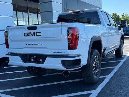Glacier White Tricoat 2026 GMC Sierra 3500 Denali