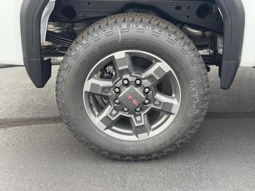 2026 GMC Sierra 2500 SLE