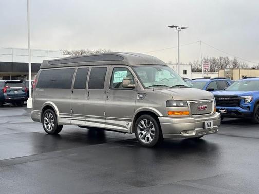 2025 GMC Savana 2500 Work Van