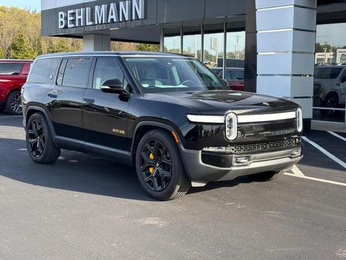 2023 Rivian R1S Adventure
