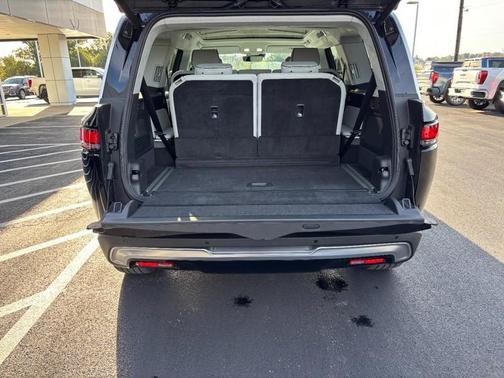 2023 Rivian R1S Adventure