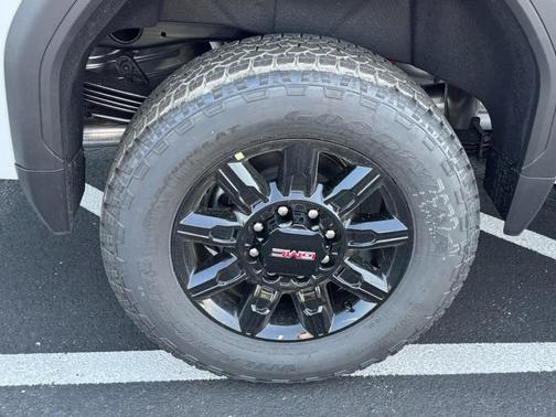 Summit White 2026 GMC Sierra 2500 AT4