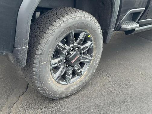 2026 GMC Sierra 3500 AT4