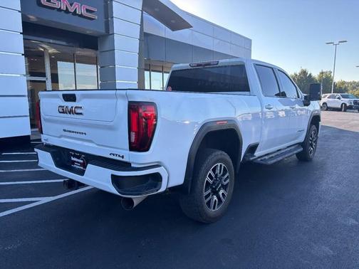 2022 GMC Sierra 2500 AT4