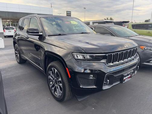 2023 Jeep Grand Cherokee Overland