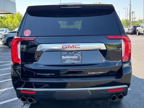 Onyx Black 2024 GMC Yukon XL Denali