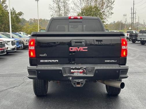 2016 GMC Sierra 2500 Denali