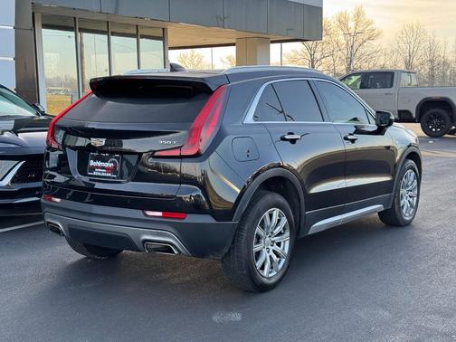 2023 Cadillac XT4 Premium Luxury