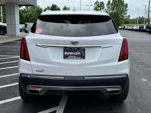 Crystal White Tricoat 2024 Cadillac XT5 Premium Luxury