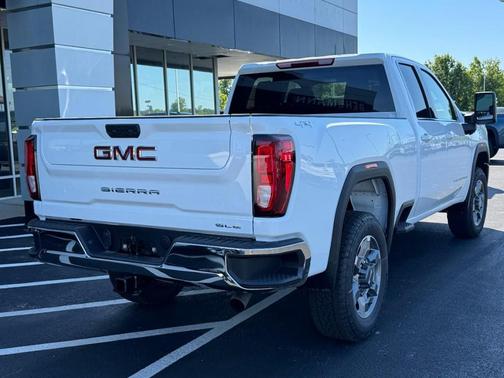 Summit White 2026 GMC Sierra 2500 SLE
