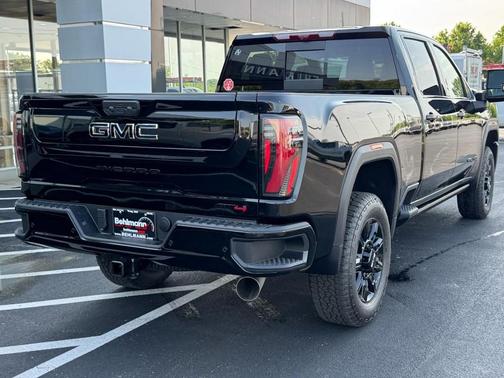 Onyx Black 2026 GMC Sierra 2500 AT4