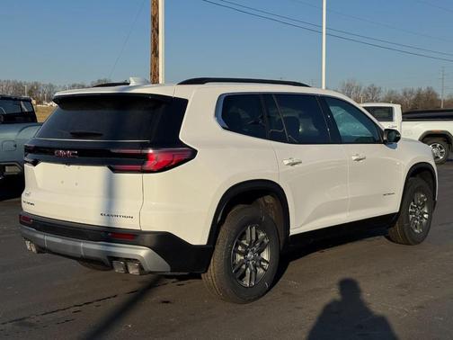 2026 GMC Acadia Elevation FWD