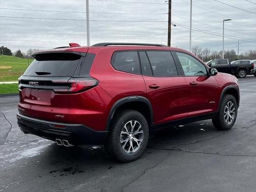 2025 GMC Acadia AWD AT4