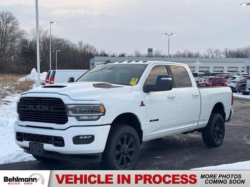 2024 RAM 2500 Laramie Crew Cab 4x4 6'4' Box