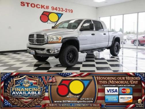 Bright Silver Metallic Clearcoat 2006 Dodge Ram 2500 SLT Mega Cab