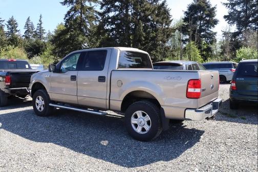 Gold 2004 Ford F-150 XLT SuperCrew