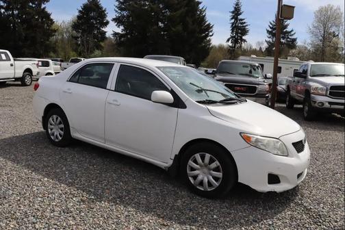 Super White 2010 Toyota Corolla LE