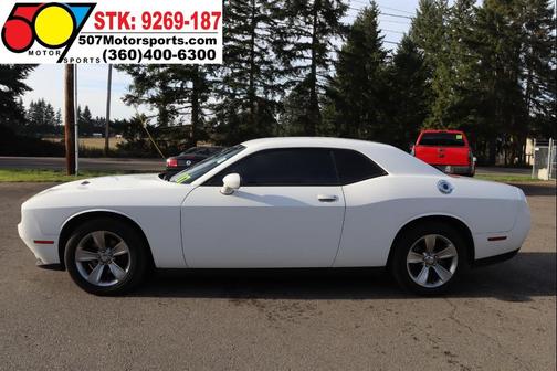 2016 Dodge Challenger SXT