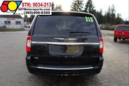 2014 Chrysler Town & Country Touring