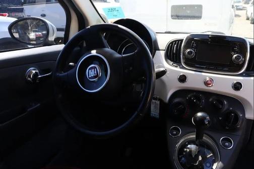 Bianco (White) 2017 FIAT 500 Pop