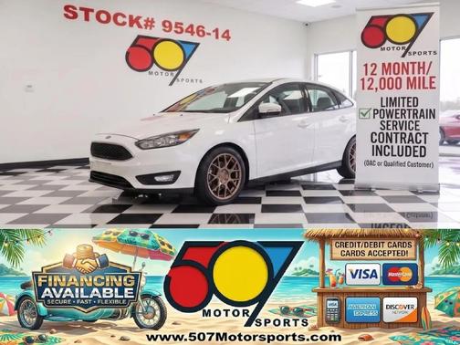 Ruby Red Metallic Tinted Clearcoat 2017 Ford Focus SE
