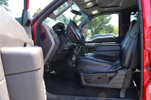 Red Clearcoat 2008 Ford F-250 FX4 Crew Cab 4WD