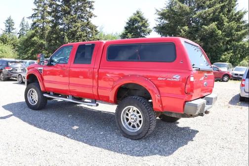 Red Clearcoat 2008 Ford F-250 FX4 Crew Cab 4WD