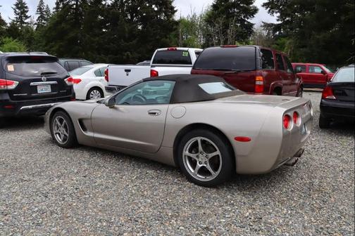Beige 1999 Chevrolet Corvette Base