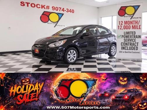 Ultra Black Pearl 2016 Hyundai Accent SE