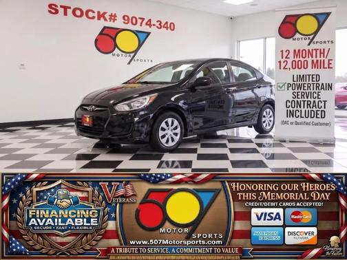 Ultra Black Pearl 2016 Hyundai Accent SE