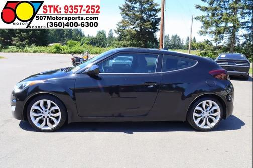 Ultra Black Pearl 2013 Hyundai Veloster Base