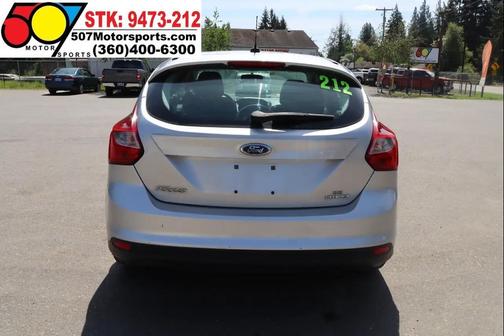 Ingot Silver Metallic 2013 Ford Focus SE