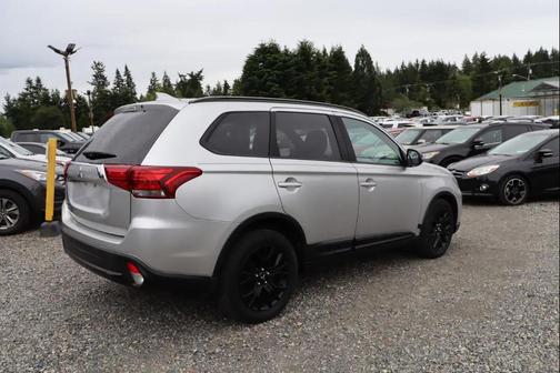 Alloy Silver Metallic 2018 Mitsubishi Outlander Limited