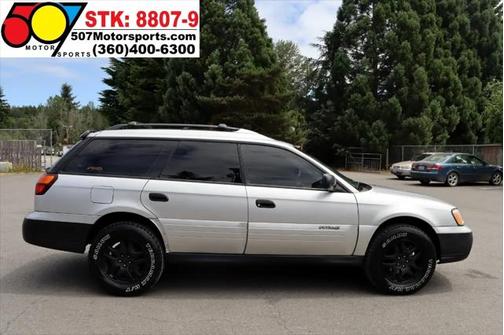 2004 Subaru Outback Base